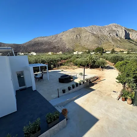 Tosto Villa *